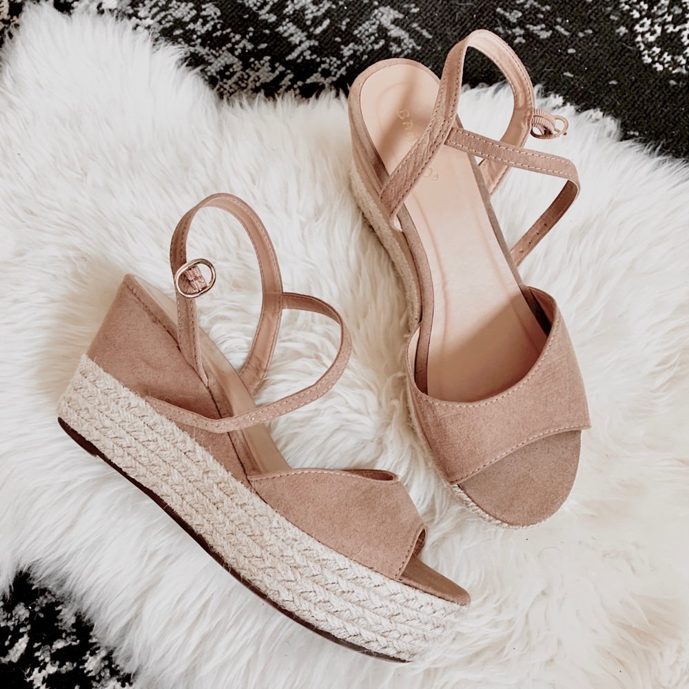 SOLD Tan Sandals